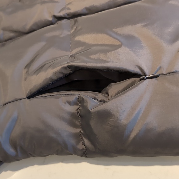 Calvin Klein grey puffer jacket - Picture 10 of 15